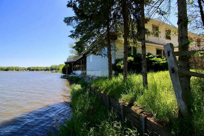 Baseline Lake Lodge
